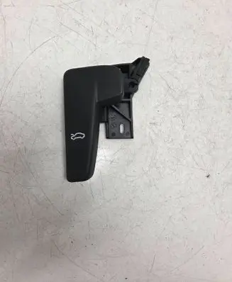 Volkswagen Golf Sportsvan Engine bonnet (hood) release handle 3G0823533
