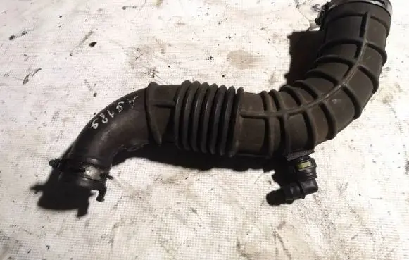 Renault Scenic II - Grand scenic II Air intake hose/pipe 8200500384