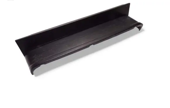 Rear/tail light trim molding