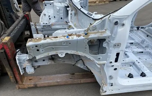 Renault Megane E-Tech Front quarter panel 