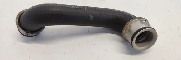 Engine coolant pipe/hose