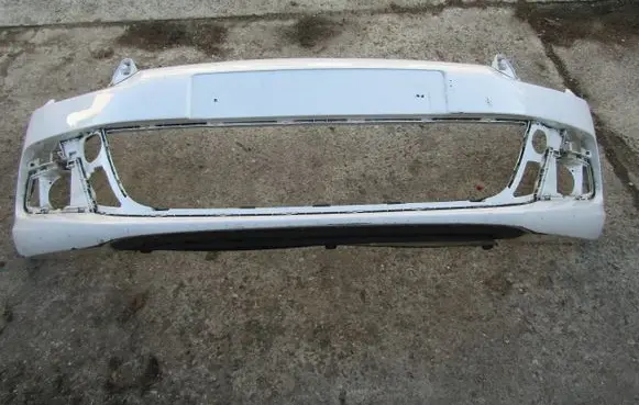 Volkswagen Scirocco Front bumper 1K8807221F