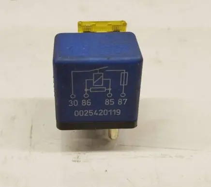 Mercedes-Benz E W124 Other relay 0025420119