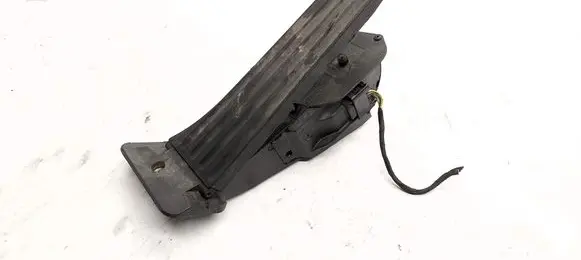 BMW 2 F45 Accelerator throttle pedal 6859999