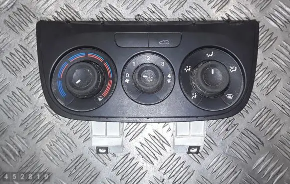Fiat Doblo Climate control unit