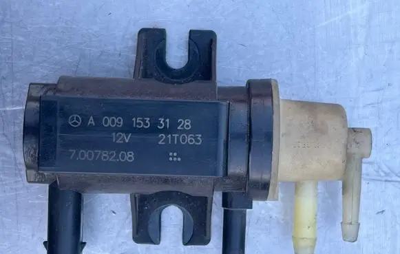 Mercedes-Benz Vito Viano W447 Turbo solenoid valve A0091533128 21T063 70078208