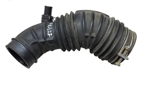 Toyota Avensis T250 Turbo air intake inlet pipe/hose 178800R010