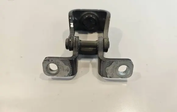 Volkswagen Tiguan Tailgate/trunk/boot hinge 5N0827301