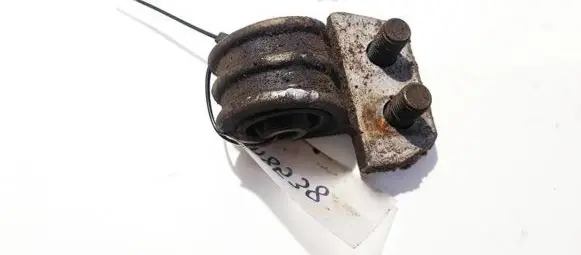 Volvo S60 Engine mount bracket 62431042