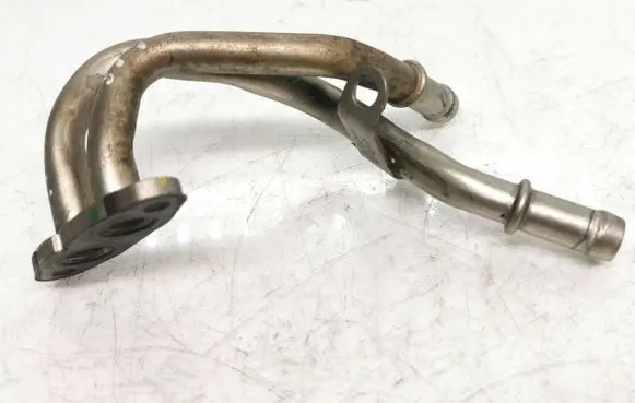 Coolant pipe/hose