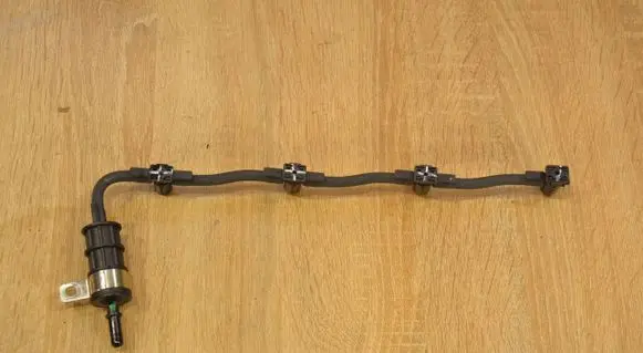Fuel return line/hose