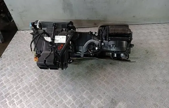 Interior heater climate box assembly