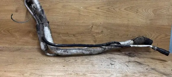 Volvo S60 Fuel tank filler neck pipe 08634984