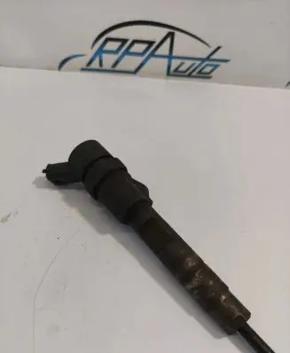 Fuel injector