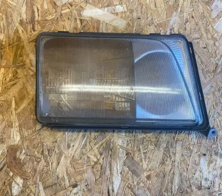 Mercedes-Benz E W124 Headlight lense FJ064408108R