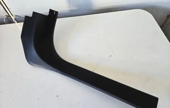 BMW 5 G60 Front sill trim cover 5A0A282