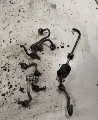 BMW X3 E83 Fuel injector supply line/pipe 