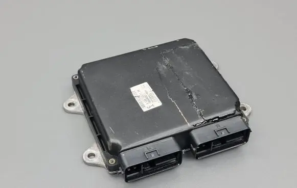 Mitsubishi Colt Engine control unit/module A1341501779 1860A551 E6T42483