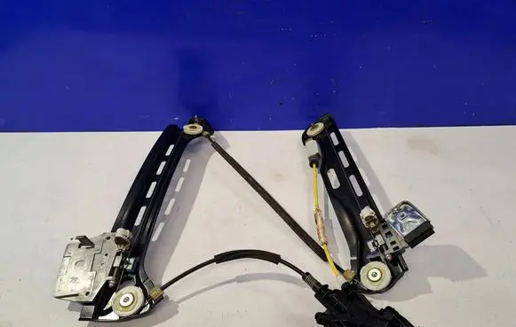 Mercedes-Benz CLS C218 X218 Rear window lifting mechanism without motor 918246100