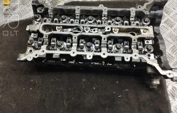 Mercedes-Benz B W245 Engine head 