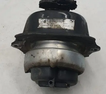 BMW X5 E70 Engine mount bracket P677381701 16004212