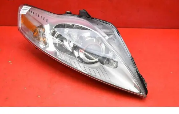 Ford Mondeo MK IV Headlight/headlamp 