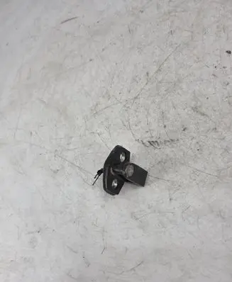 BMW 5 E34 Front door lock loop/hook striker 8105511