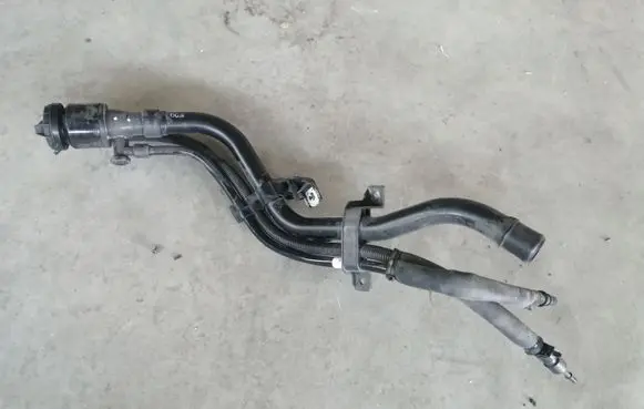 Hyundai Santa Fe Fuel tank filler neck pipe 