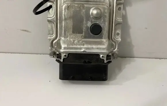 BMW 5 F10 F11 Adblue control unit 7422544
