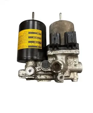 Toyota Prius (XW30) ABS Pump 4707047060 4707047050
