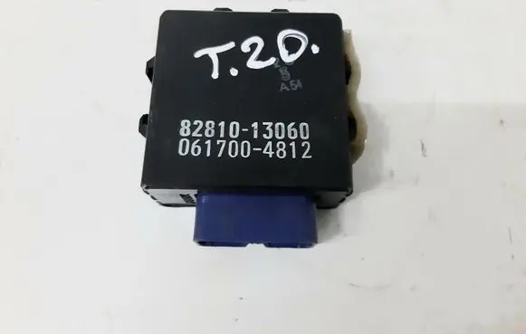Toyota Corolla Verso E121 Day light relay 8281013060