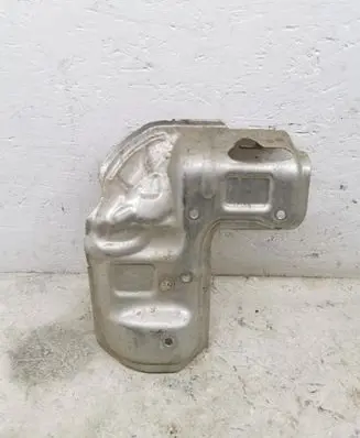 Volkswagen Golf VII Exhaust heat shield 04C253041