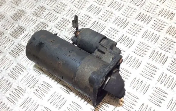 Volvo V70 Starter motor 30782052