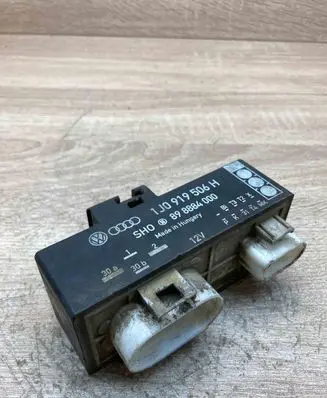 Coolant fan relay