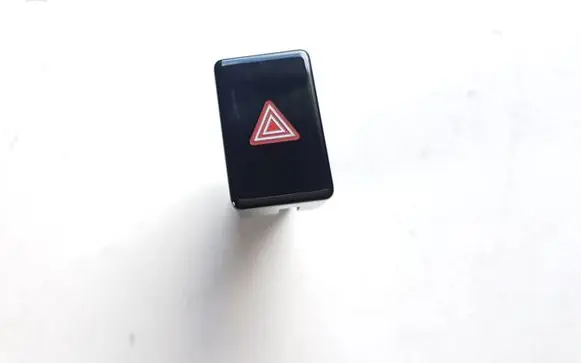 Mitsubishi Outlander IV Hazard light switch 632S01 21125A