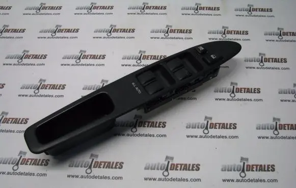 Toyota Avensis Verso Electric window control switch 8404044020