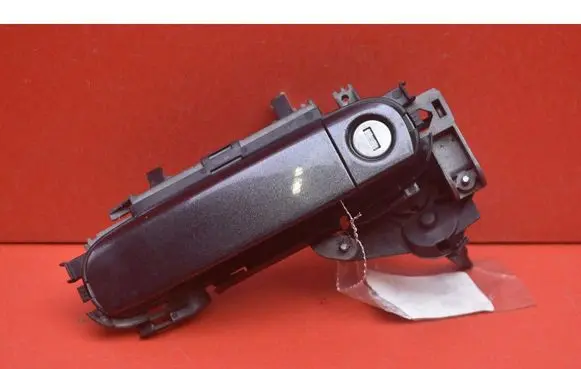 Audi A3 S3 A3 Sportback 8P Front door exterior handle 