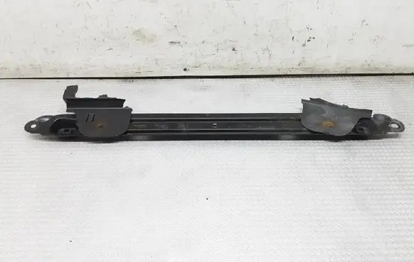 Peugeot 308 Bottom radiator support slam panel 
