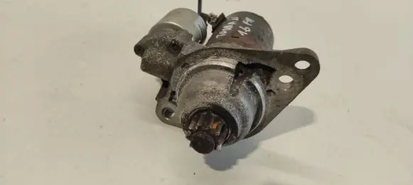 Volkswagen Touran I Starter motor 2339305337
