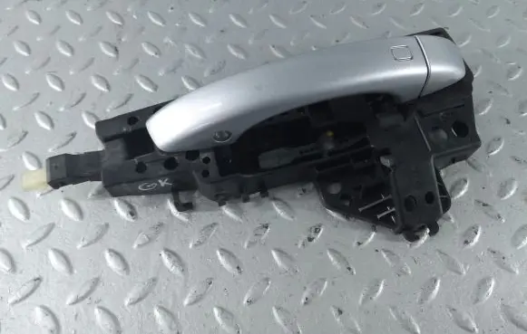 Audi A8 S8 D4 4H Rear door exterior handle 4H0837205