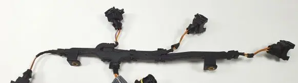 BMW 6 E63 E64 Fuel injector wires 7549052