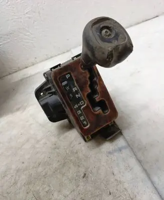 Mercedes-Benz C W202 Gear shifter/selector A1402670837