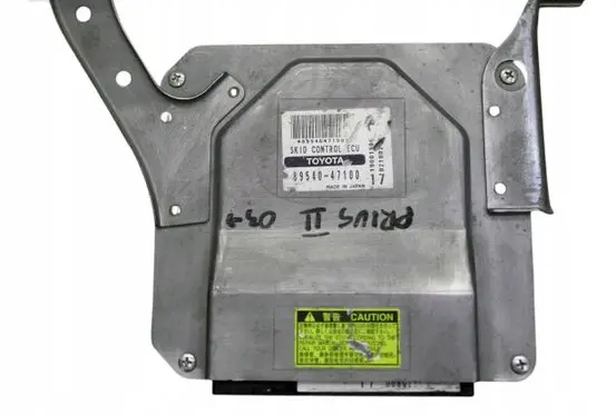 Toyota Prius (XW20) Engine control unit/module 8954047100