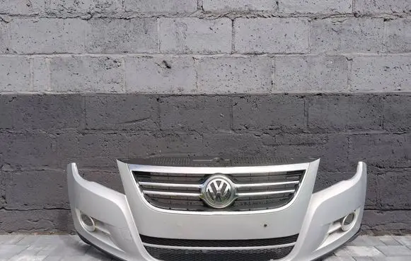 Volkswagen Tiguan Front bumper 5N0807221