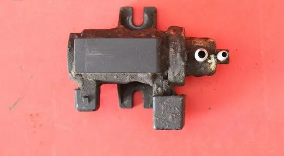 Opel Corsa C Vacuum valve 8972191550