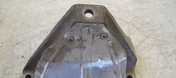 BMW 5 F10 F11 Engine mounting bracket 8777628 22118777628