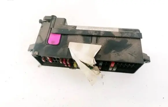 Volkswagen Touran I Fuse box set 1T1970091 1T1970234