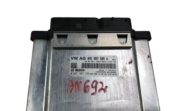 Volkswagen Golf VII Engine control unit/module 04E907309A 0261S07726