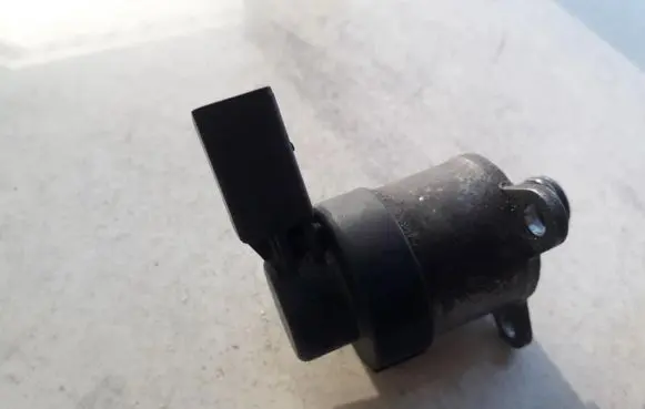 Fuel pressure sensor