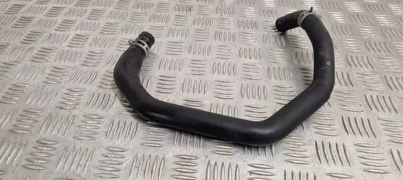 Nissan Qashqai+2 Engine coolant pipe/hose
